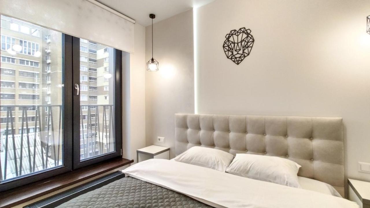 Petrovdom 52,67,205,213 In Smart Apartments In New York Concept House Kyiv Exterior photo