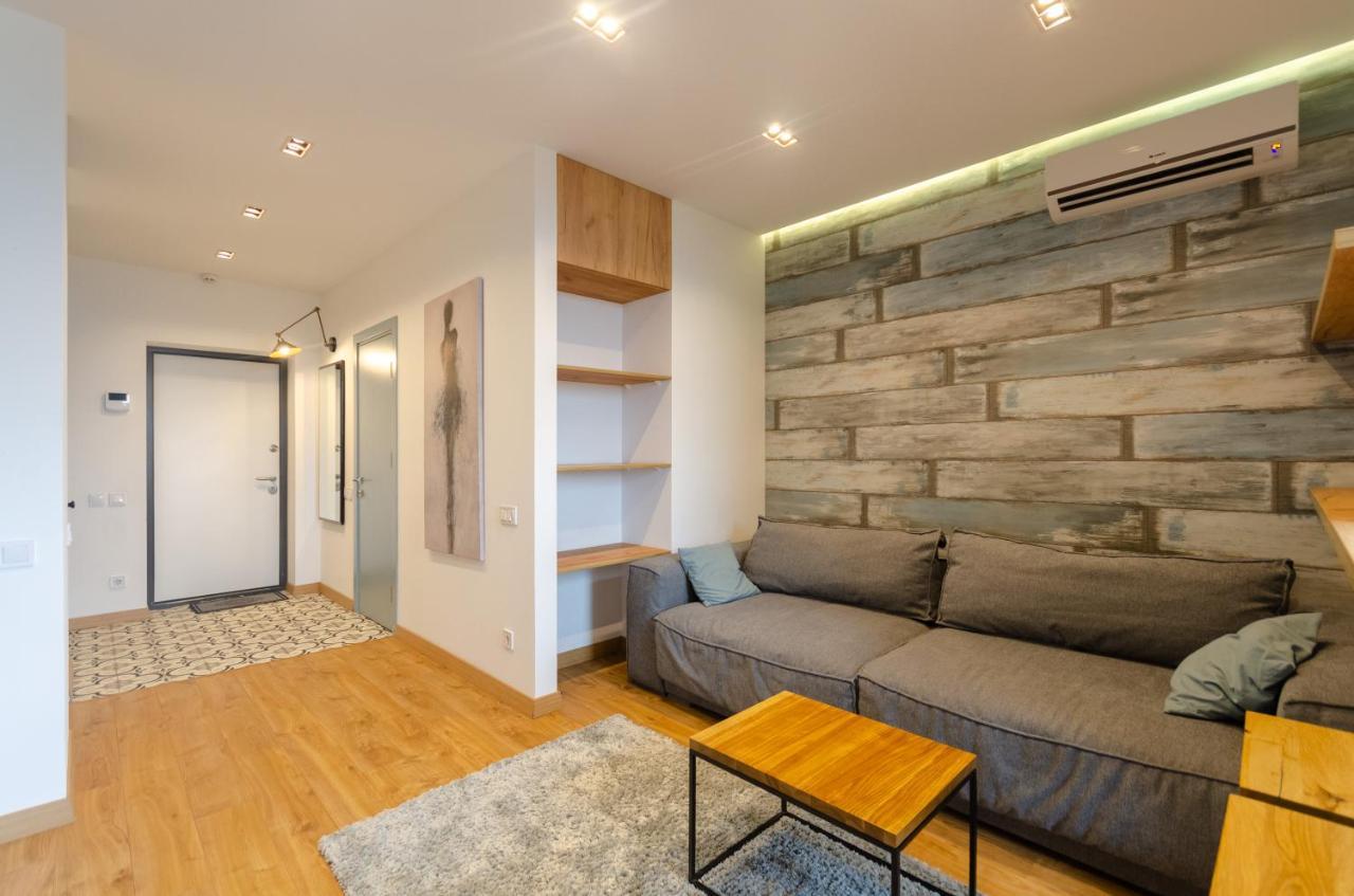 Petrovdom 52,67,205,213 In Smart Apartments In New York Concept House Kyiv Exterior photo