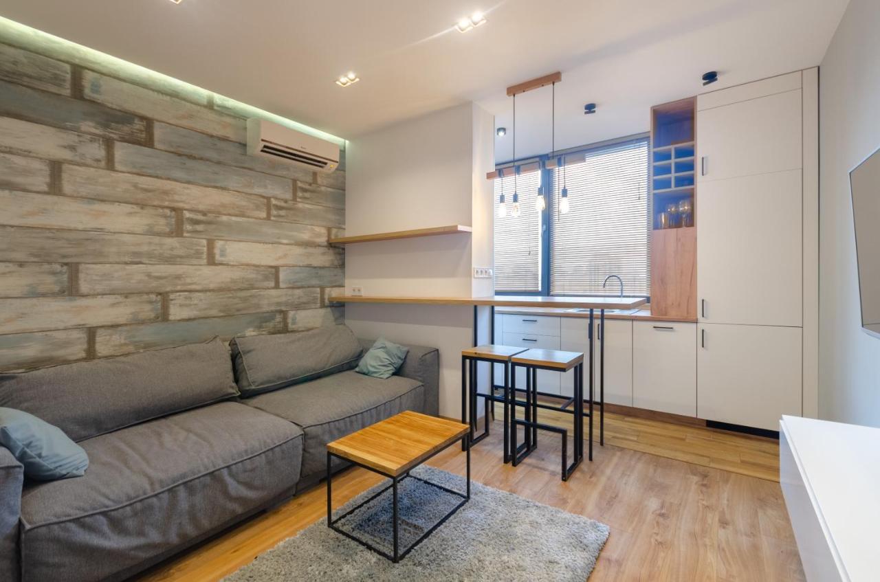 Petrovdom 52,67,205,213 In Smart Apartments In New York Concept House Kyiv Exterior photo