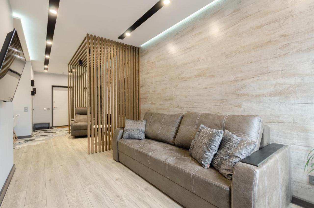 Petrovdom 52,67,205,213 In Smart Apartments In New York Concept House Kyiv Exterior photo