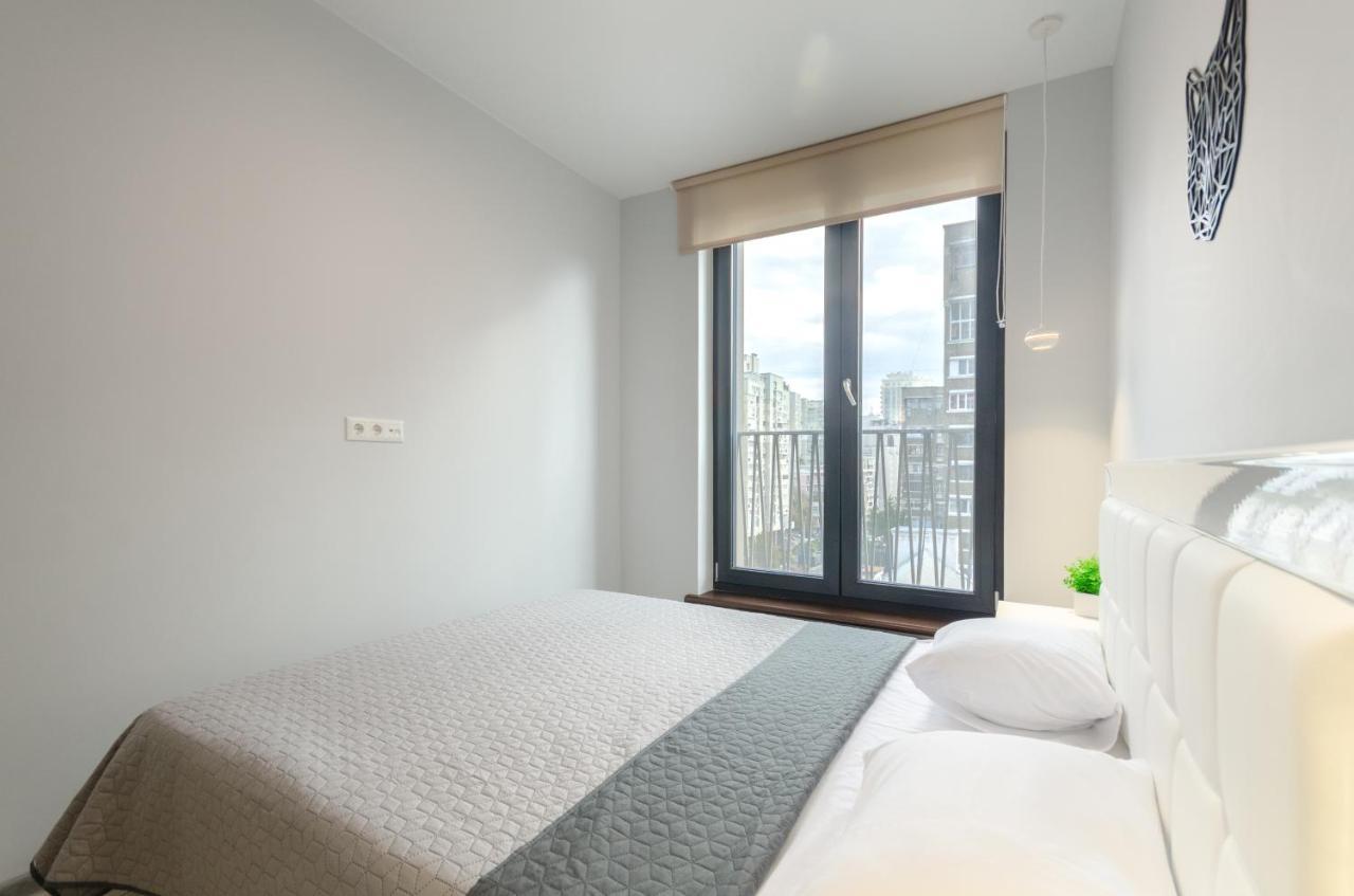 Petrovdom 52,67,205,213 In Smart Apartments In New York Concept House Kyiv Exterior photo