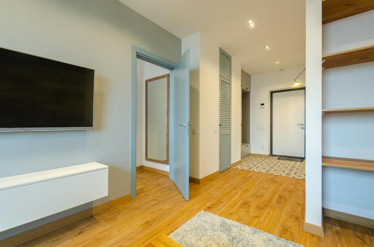 Petrovdom 52,67,205,213 In Smart Apartments In New York Concept House Kyiv Exterior photo