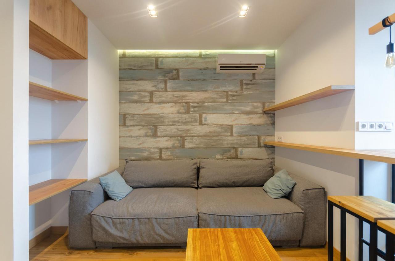 Petrovdom 52,67,205,213 In Smart Apartments In New York Concept House Kyiv Exterior photo