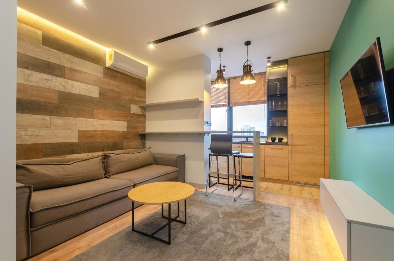 Petrovdom 52,67,205,213 In Smart Apartments In New York Concept House Kyiv Exterior photo